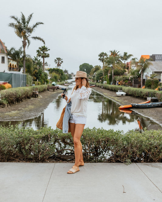 Hi guys, Madeleine Mackenzie here! Founder of Luxe B Pampas Grass