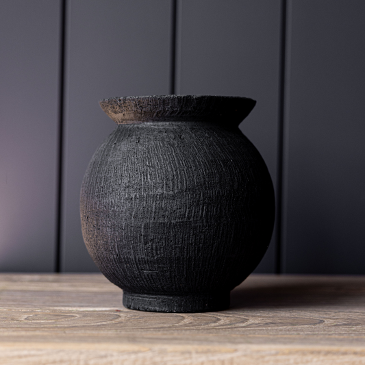 Black Round Vase | By Luxe B Co.