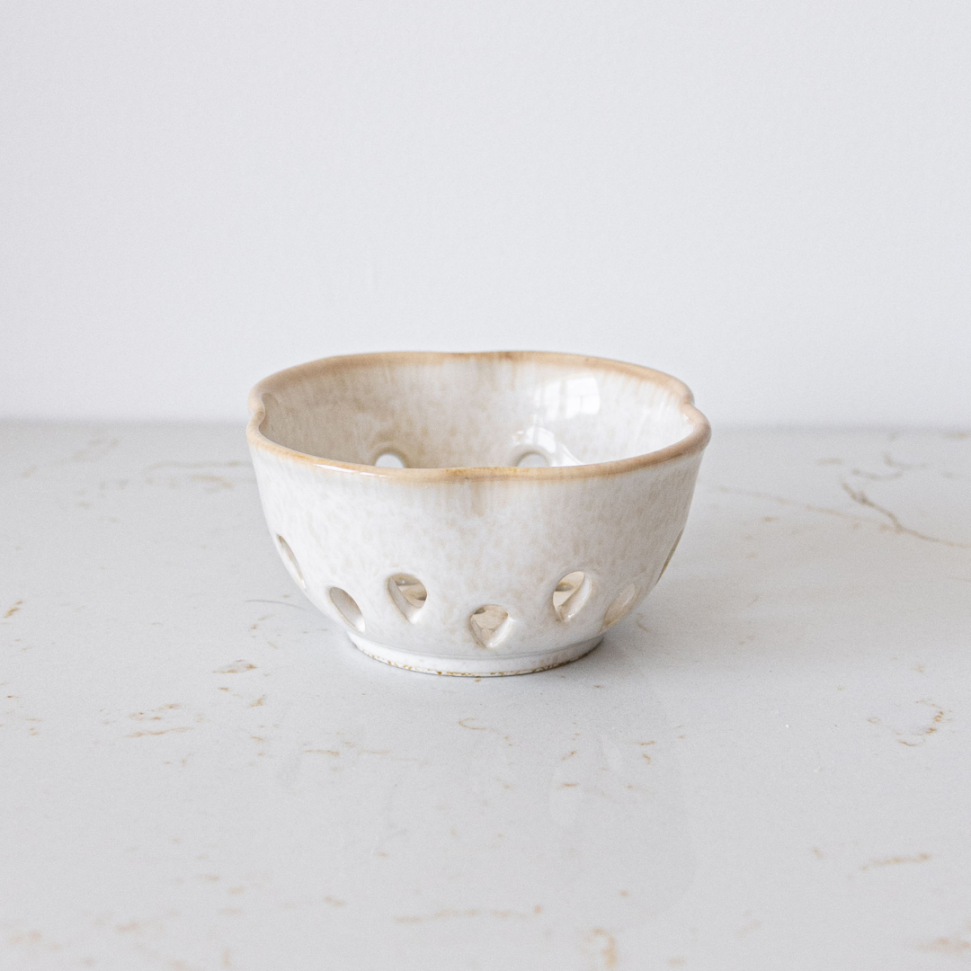 Ceramic Berry Bowl | By Luxe B Co.