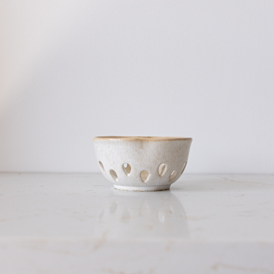 Ceramic Berry Bowl | By Luxe B Co.