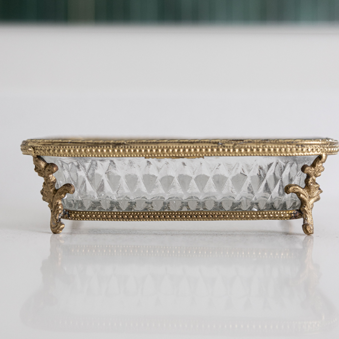 Antique Inspired Metal Footed Soap Dish - Luxe B Co
