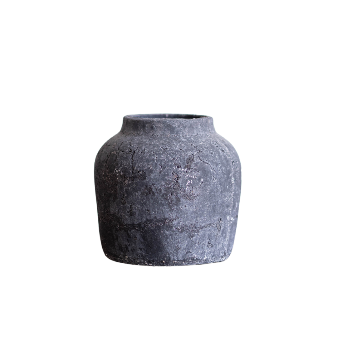 Antique Inspired Charcoal Ginger Vase By Luxe B Co. 