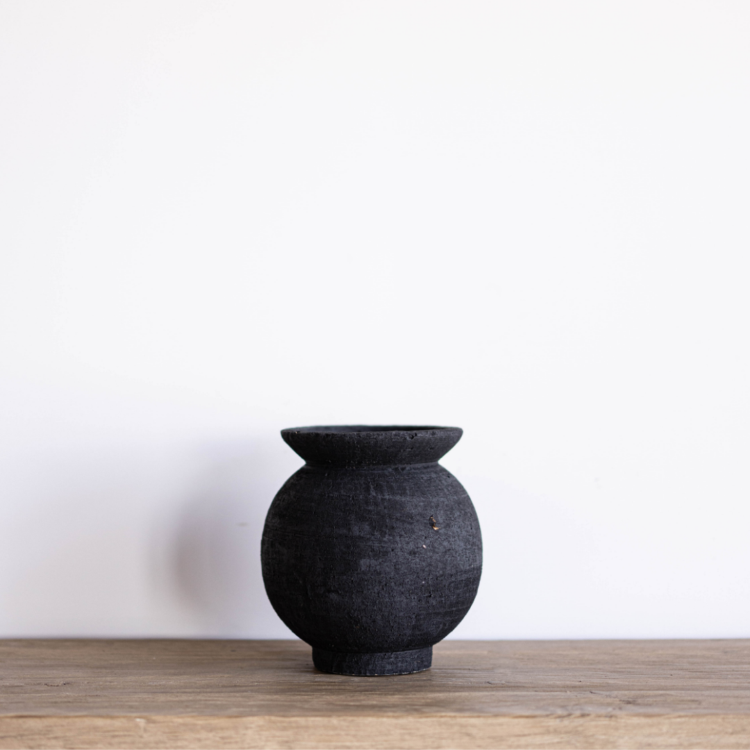 Black Round Vase By Luxe B Co. 
