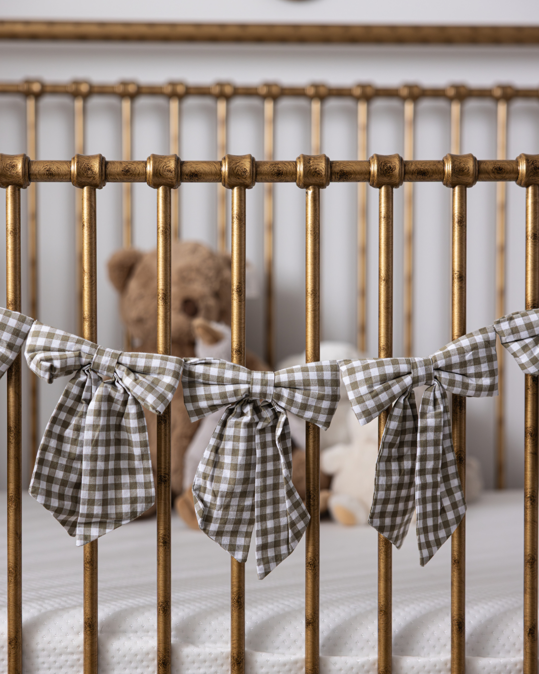 Green gingham bow garland featuring multiple bows, perfect for decorations, by Luxe B Co.