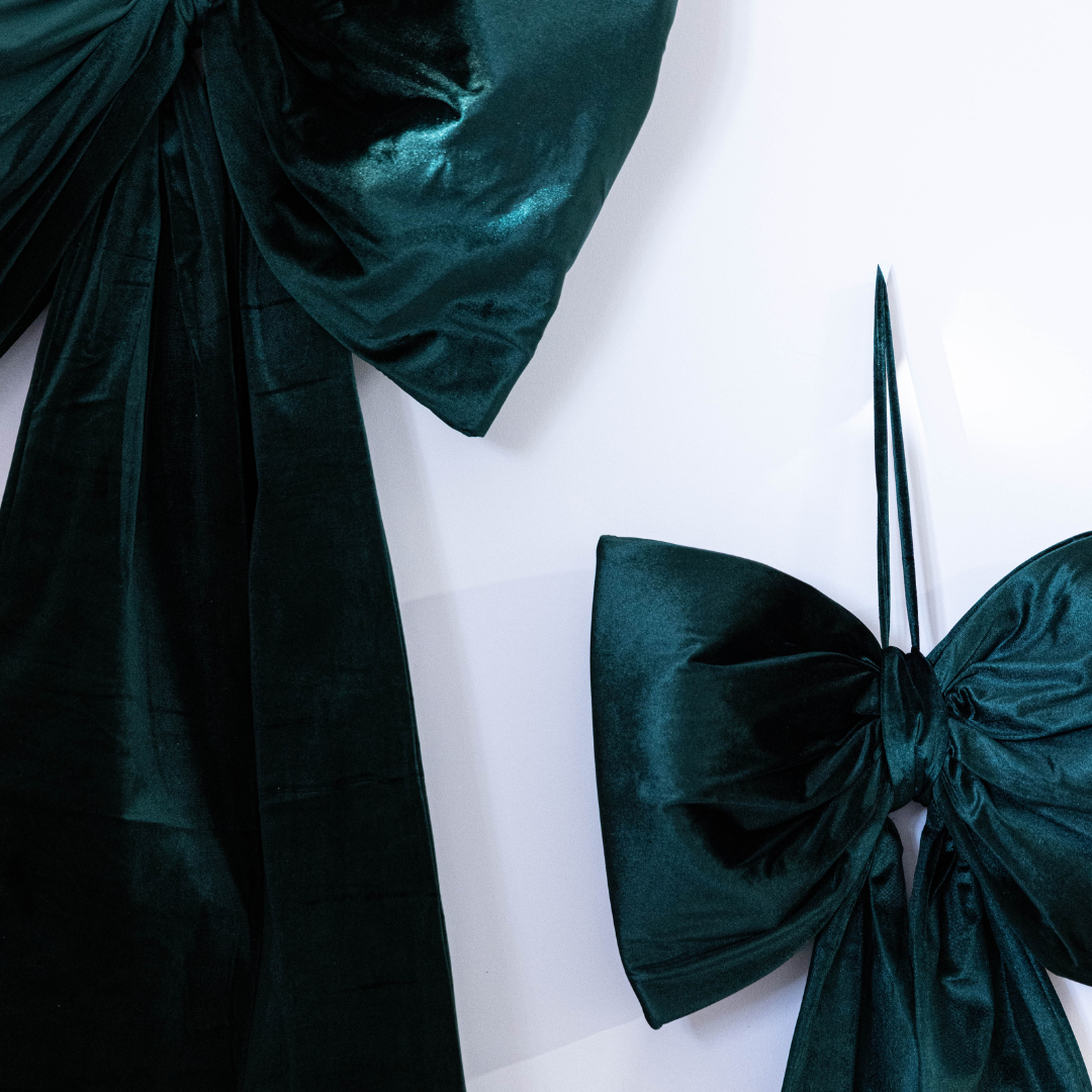 Oversized Emerald Green Velvet Bow | Luxe B Co.