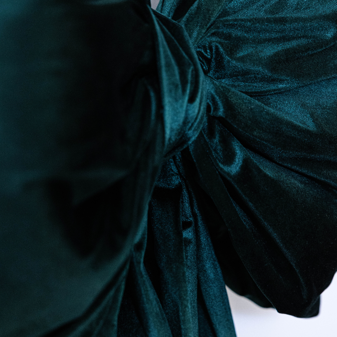Oversized Emerald Green Velvet Bow | Luxe B Co.