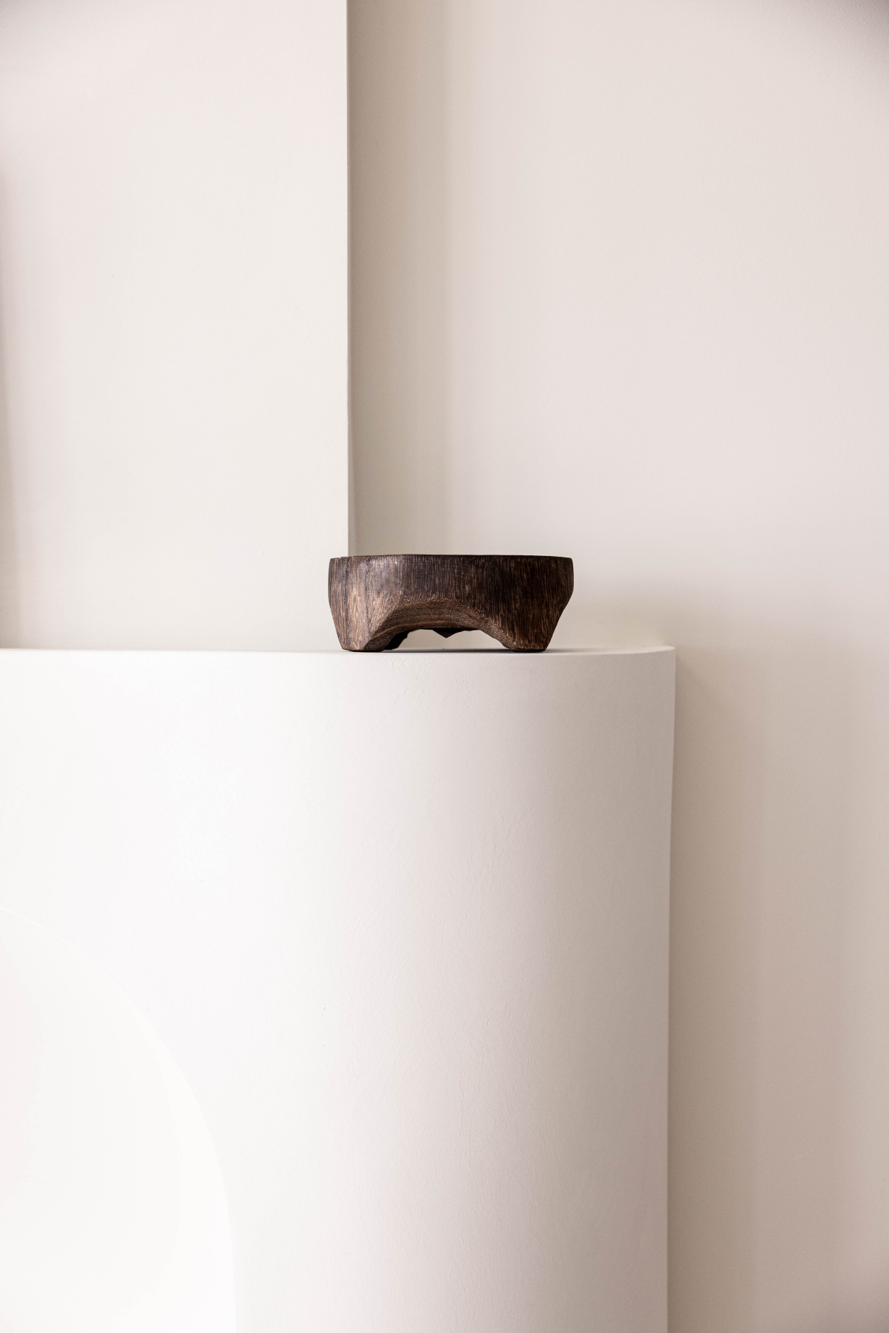 Paulowina Burned Brown Wood Riser | By Luxe B Co. 