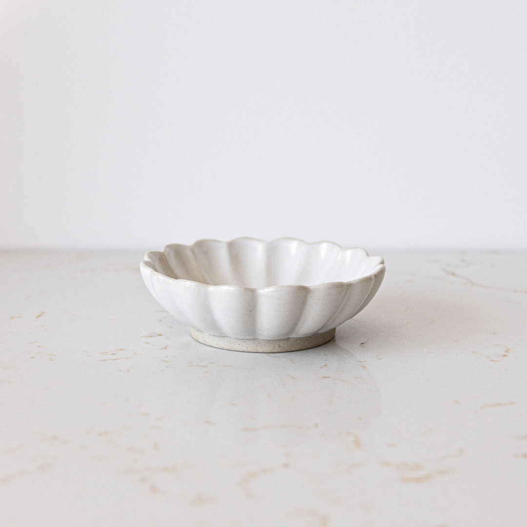 Scalloped Ceramic Bowl | By Luxe B Co.