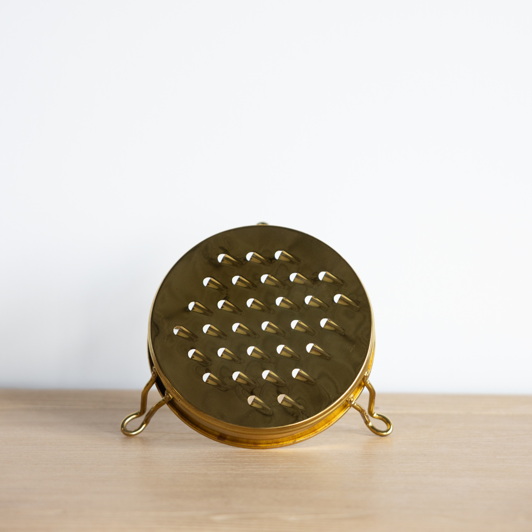 Stainless Steel Footed Grater | By Luxe B Co.