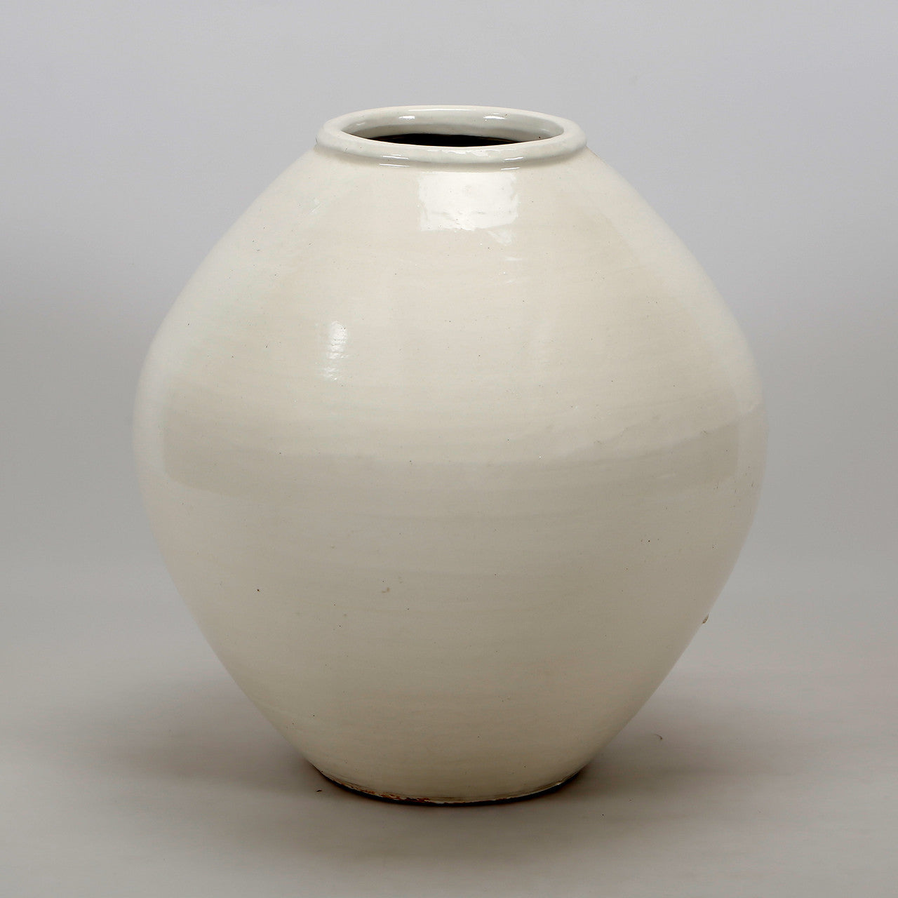 Tapered White Pot | By Luxe B Co.
