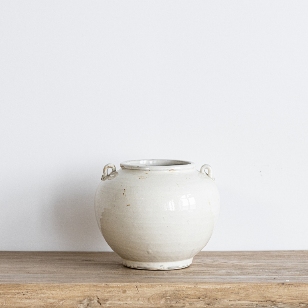Vintage Cream Glazed Pot | By Luxe B Co. 