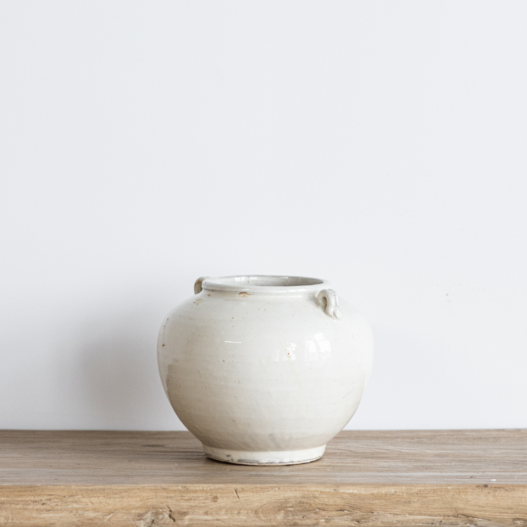 Vintage Cream Glazed Pot | By Luxe B Co. 